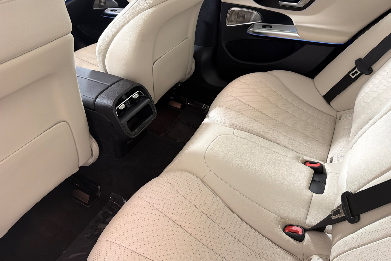 Used 2026 Mercedes-Benz E 350 Sedan image 11
