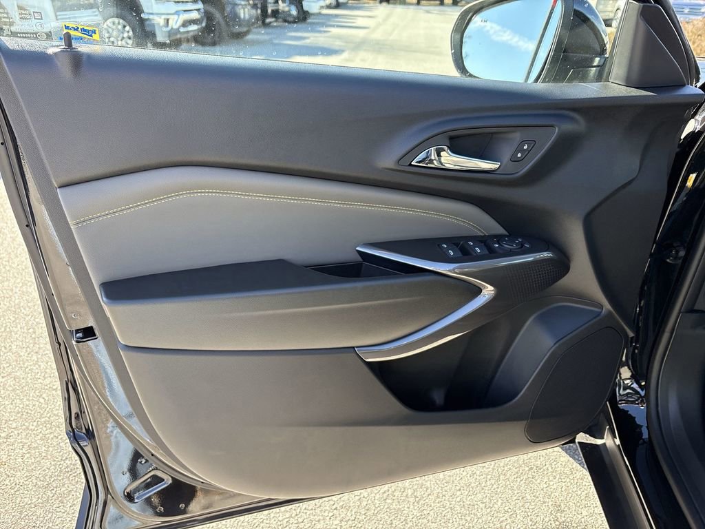 New 2026 Chevrolet Trax ACTIV w/ Driver Confidence Package FWD image 22