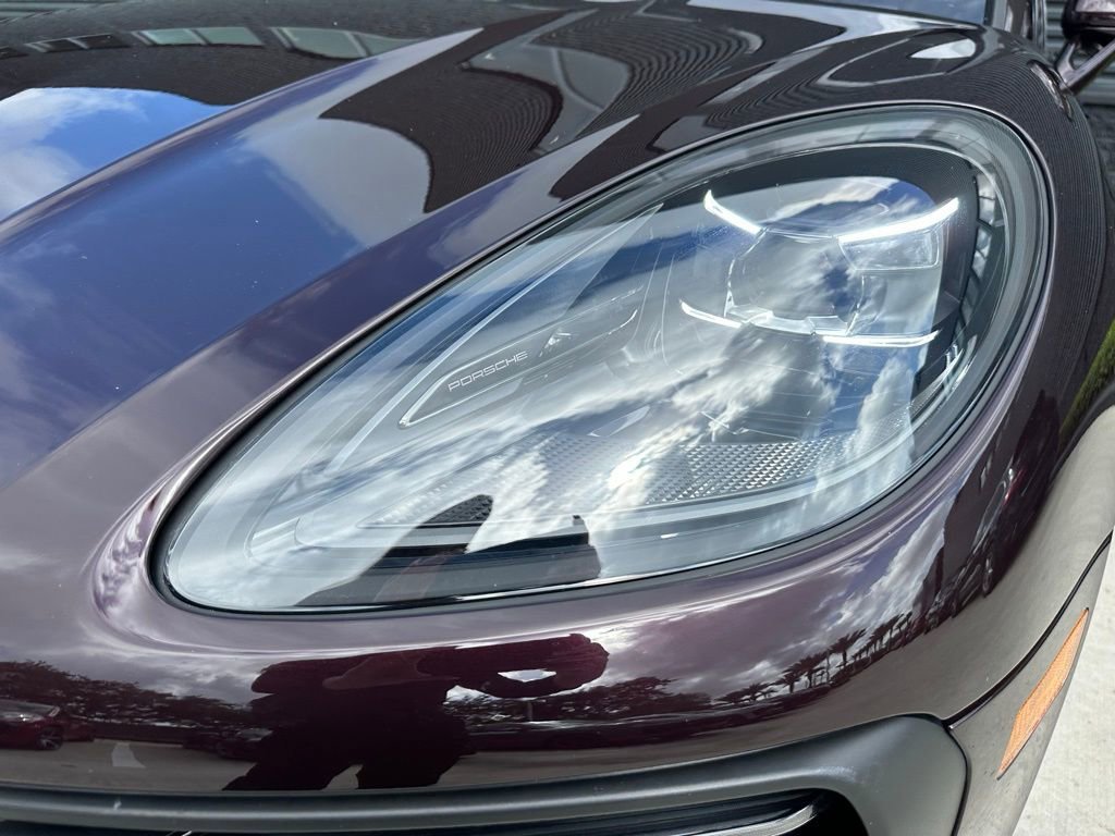 Certified 2026 Porsche Macan AWD/4WD image 13