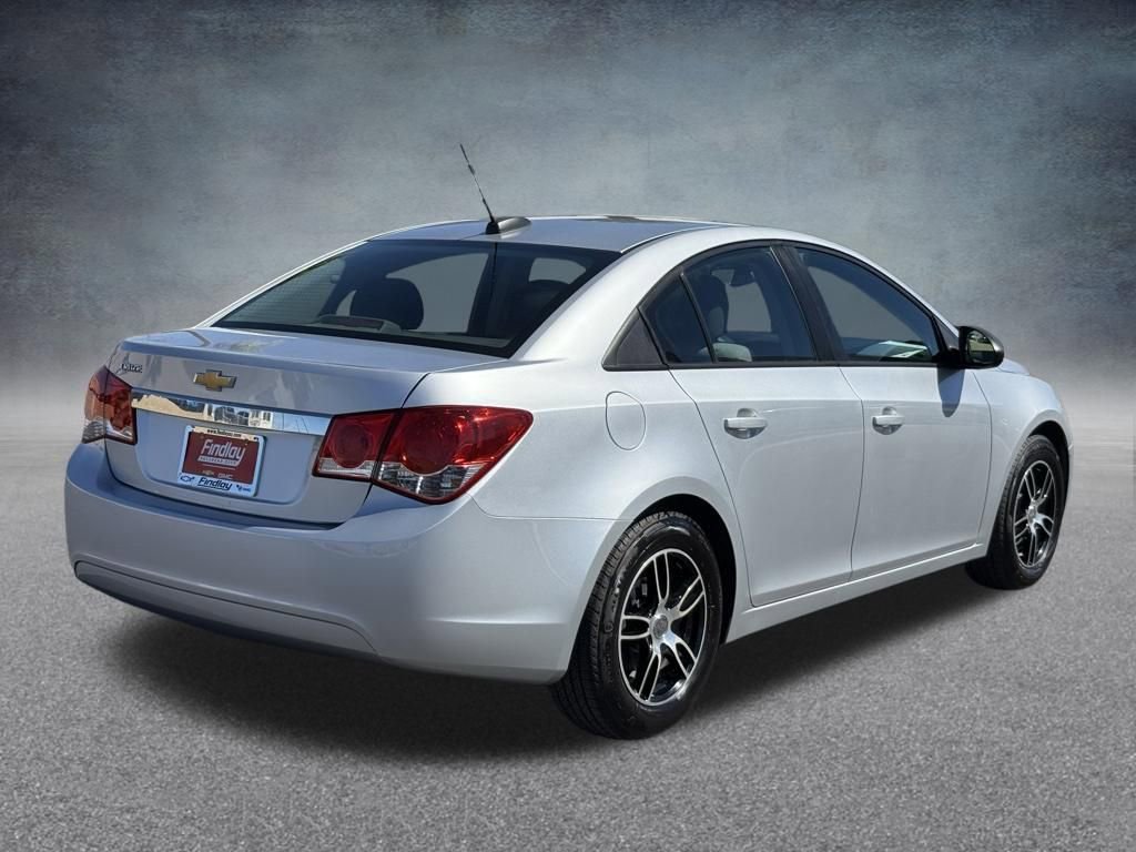 Used 2016 Chevrolet Cruze LS image 3