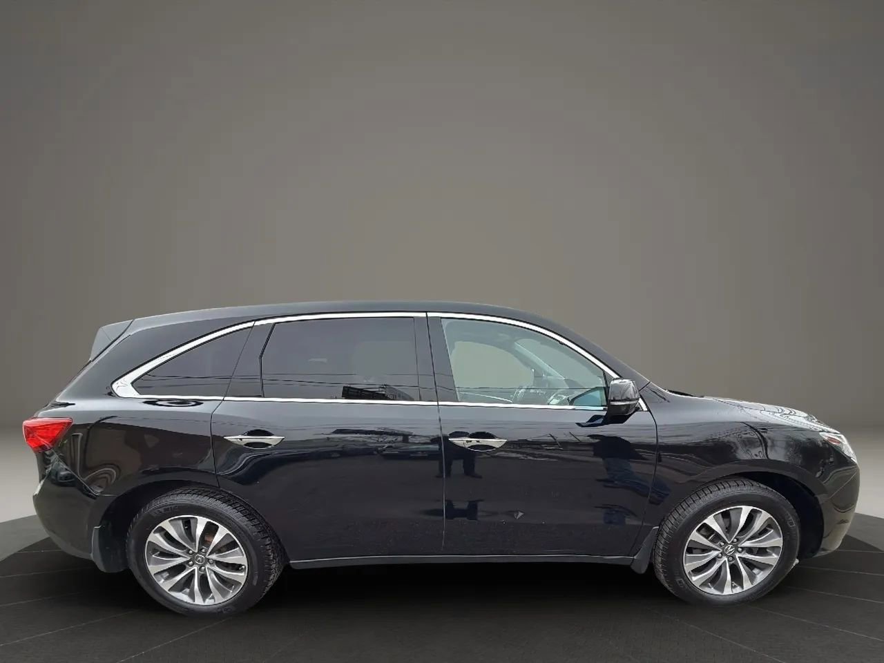 Used 2016 Acura MDX SH-AWD w/ Technology Package image 4