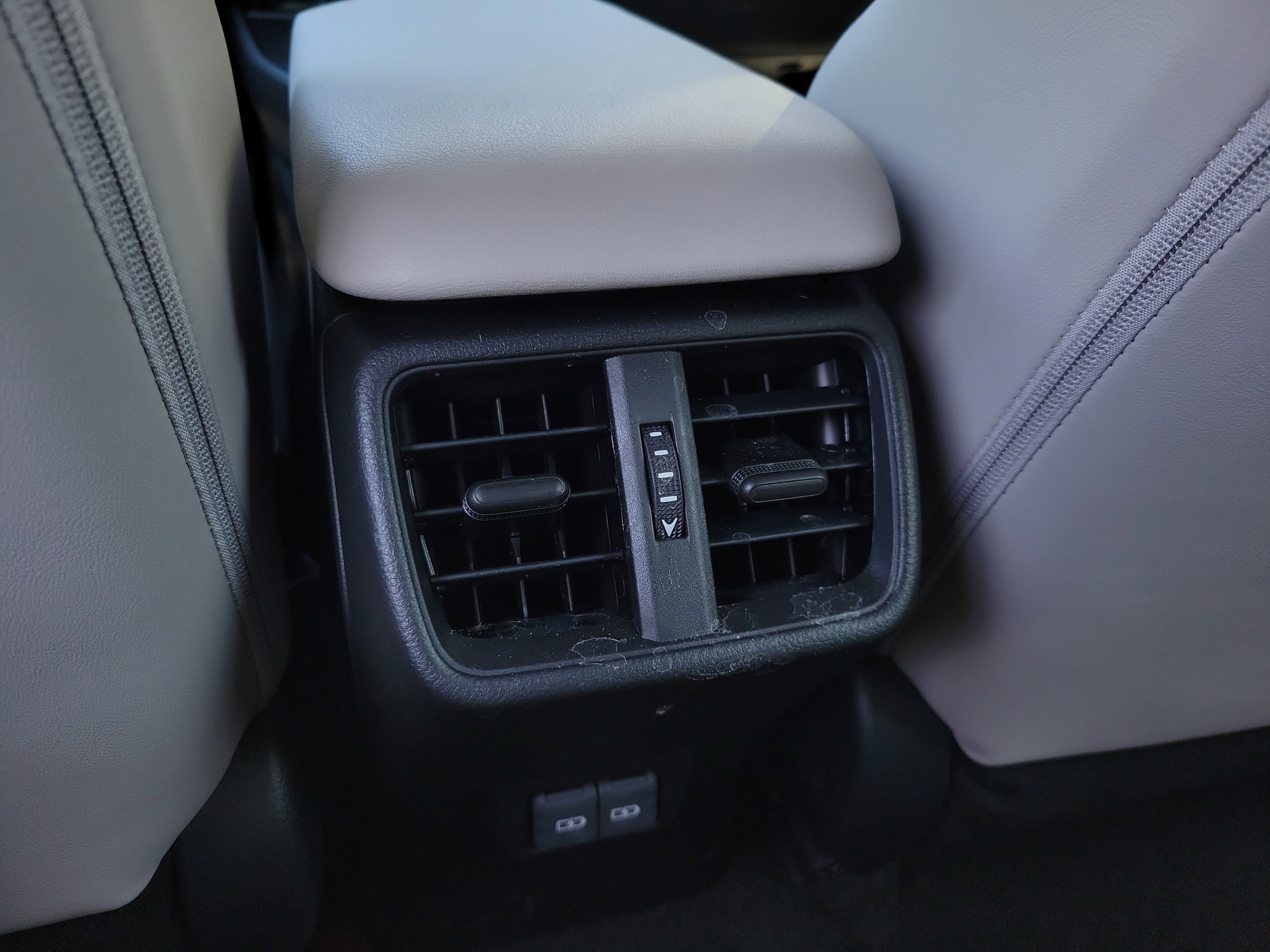 Used 2025 Lexus UX 300h FWD w/ Cold Area Package image 15