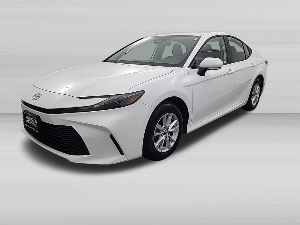 Used 2025 Toyota Camry LE AWD/4WD image 8