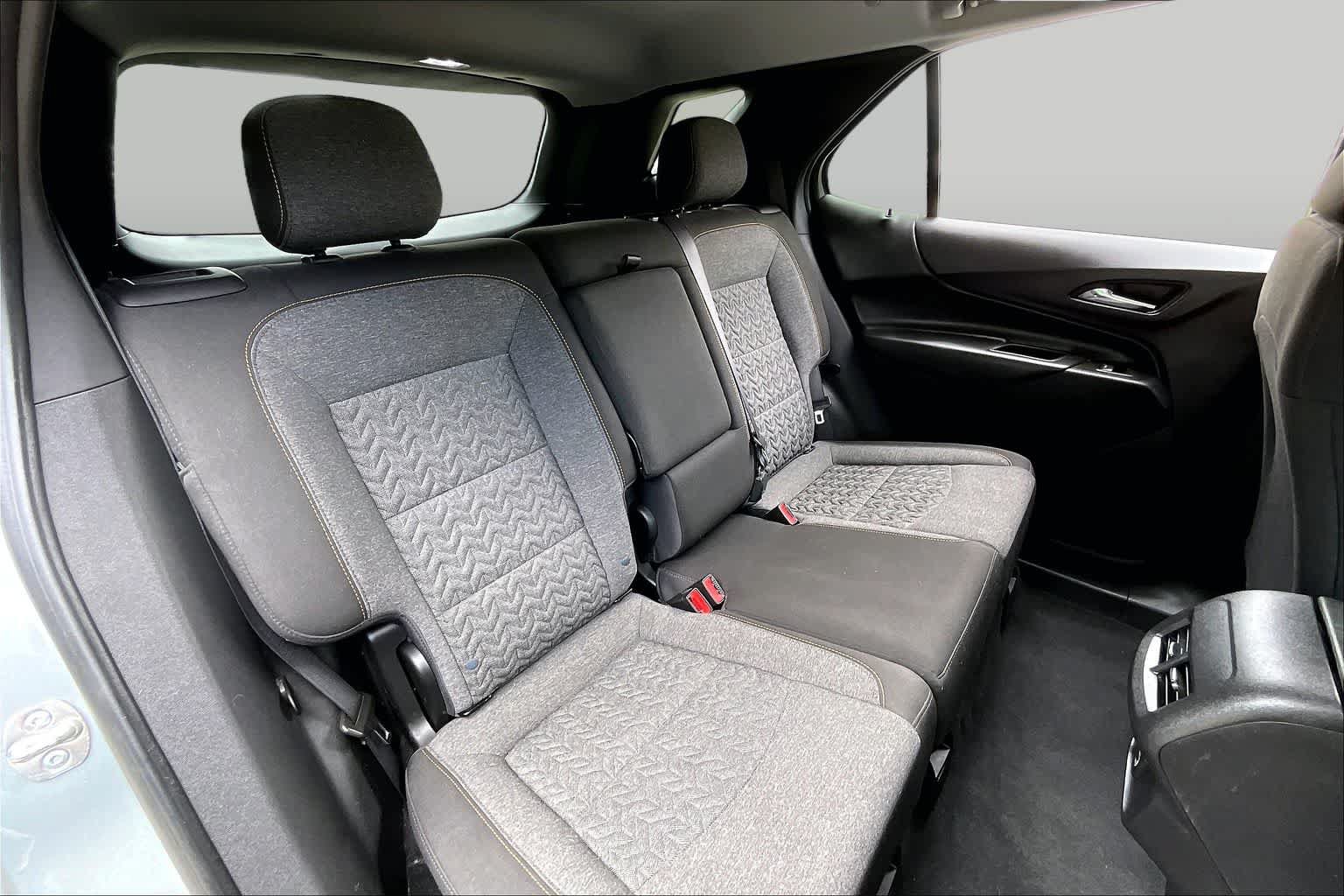 Used 2023 Chevrolet Equinox LT FWD image 18