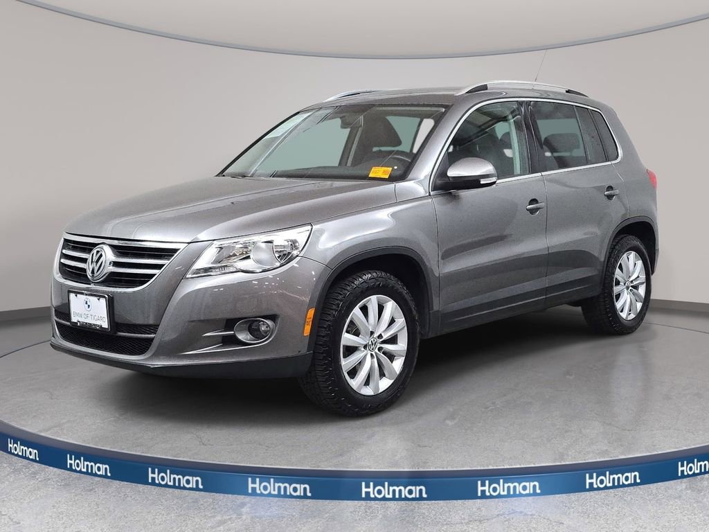 Used 2011 Volkswagen Tiguan SE image 1