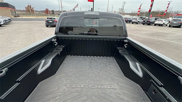 Certified 2022 Toyota Tacoma SR5 image 5