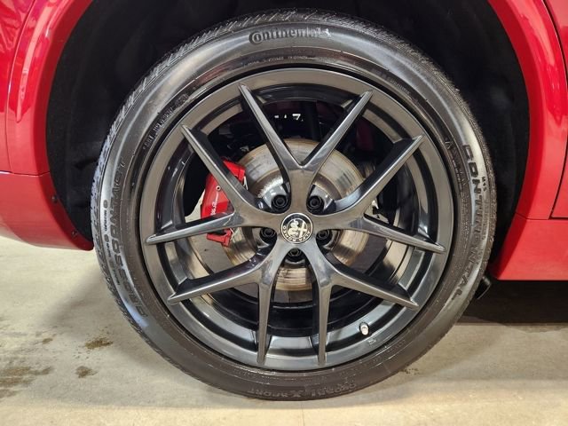 Used 2021 Alfa Romeo Stelvio Ti w/ Nero Edizione image 29