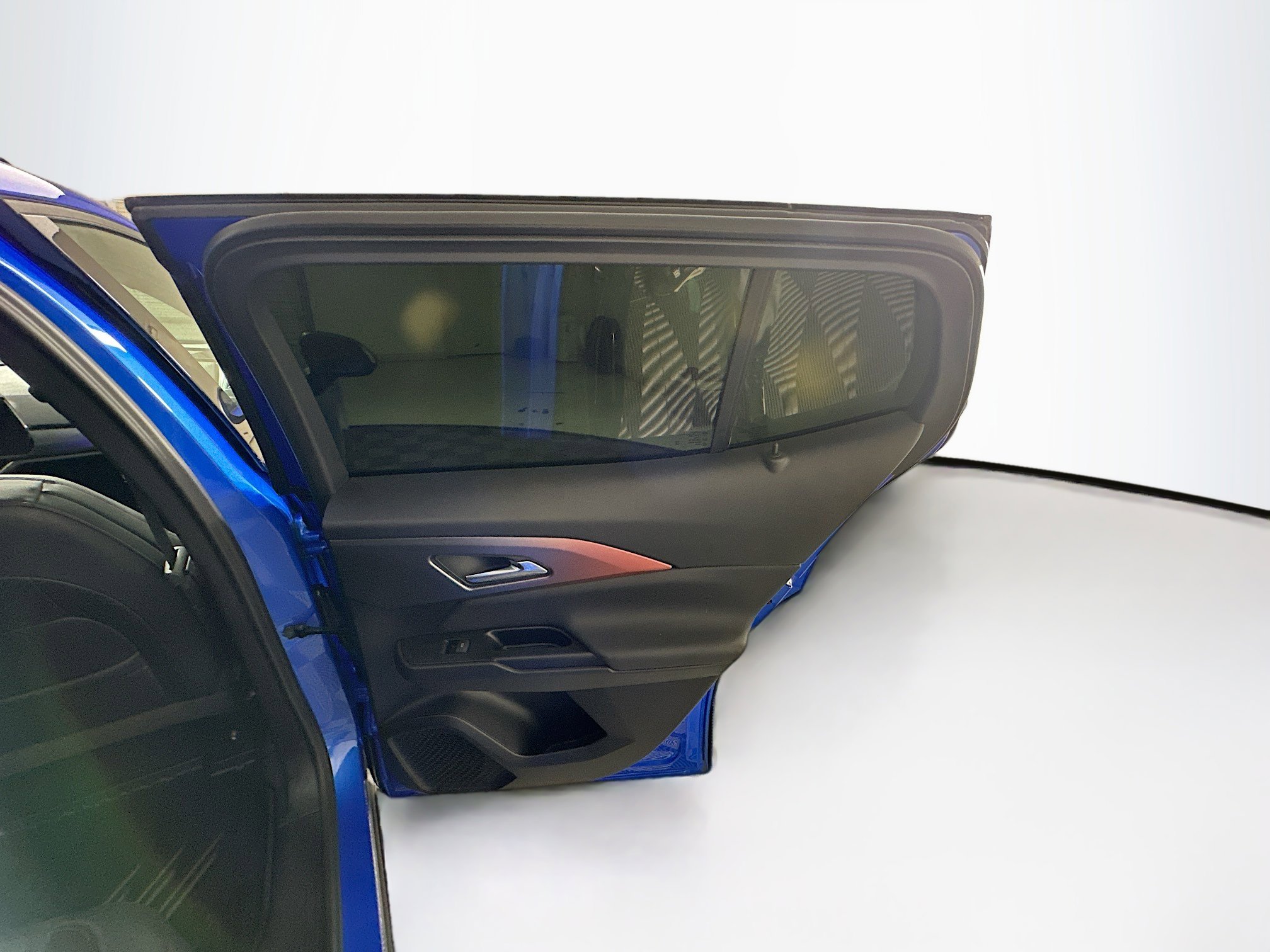 Used 2024 Chevrolet Equinox EV RS FWD image 29