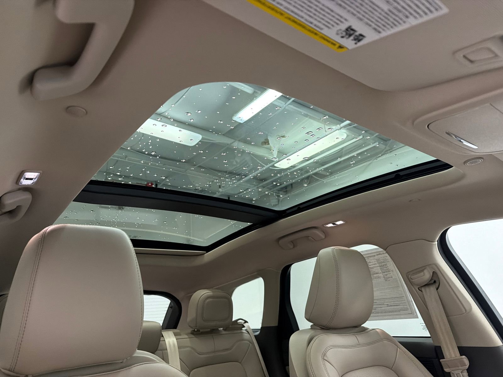 Used 2022 Lincoln Corsair AWD w/ Premium Package image 13