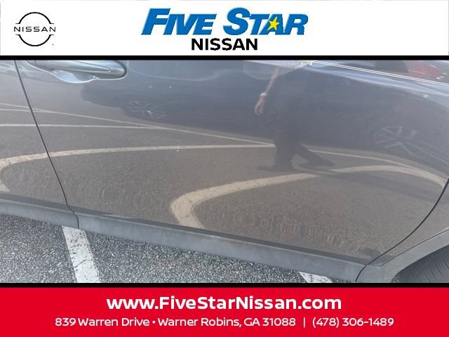 Used 2015 Toyota RAV4 Limited FWD image 5