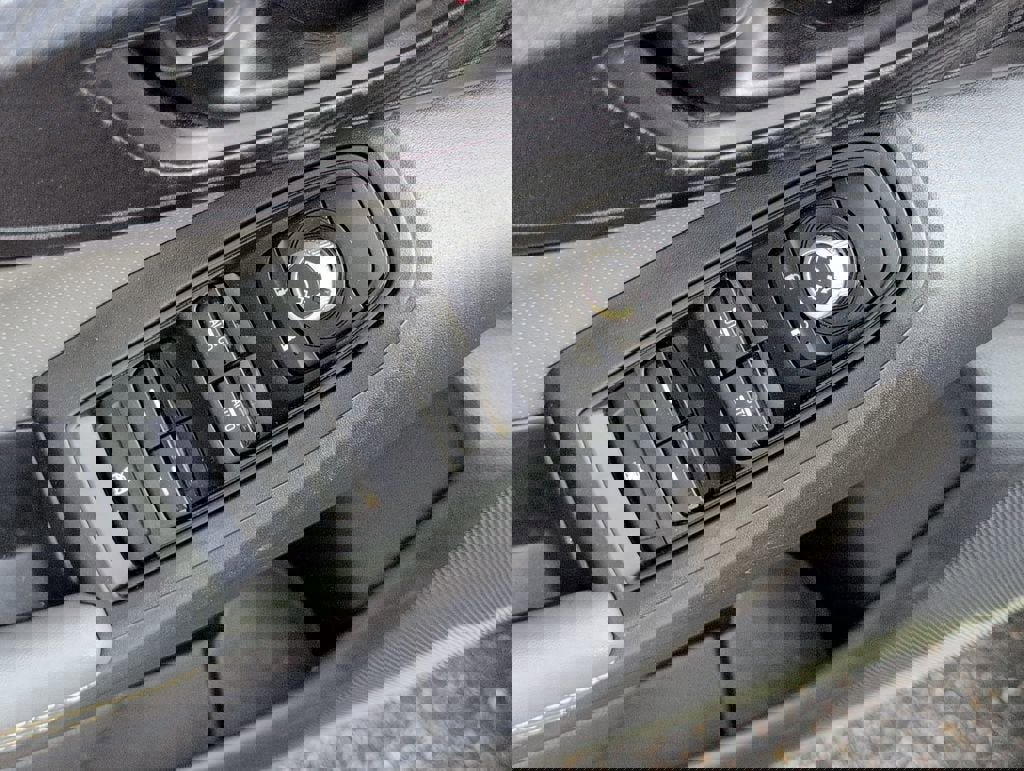 Used 2023 Subaru Crosstrek 2.5i Sport image 16