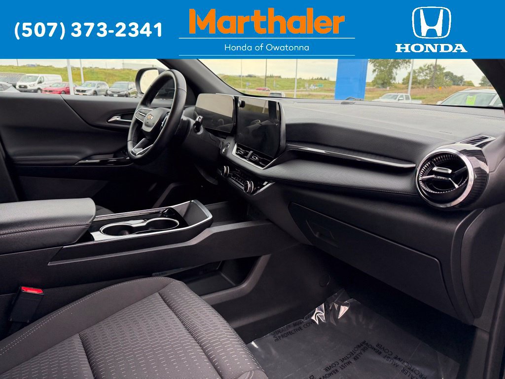 Used 2025 Chevrolet Equinox LT AWD/4WD image 20
