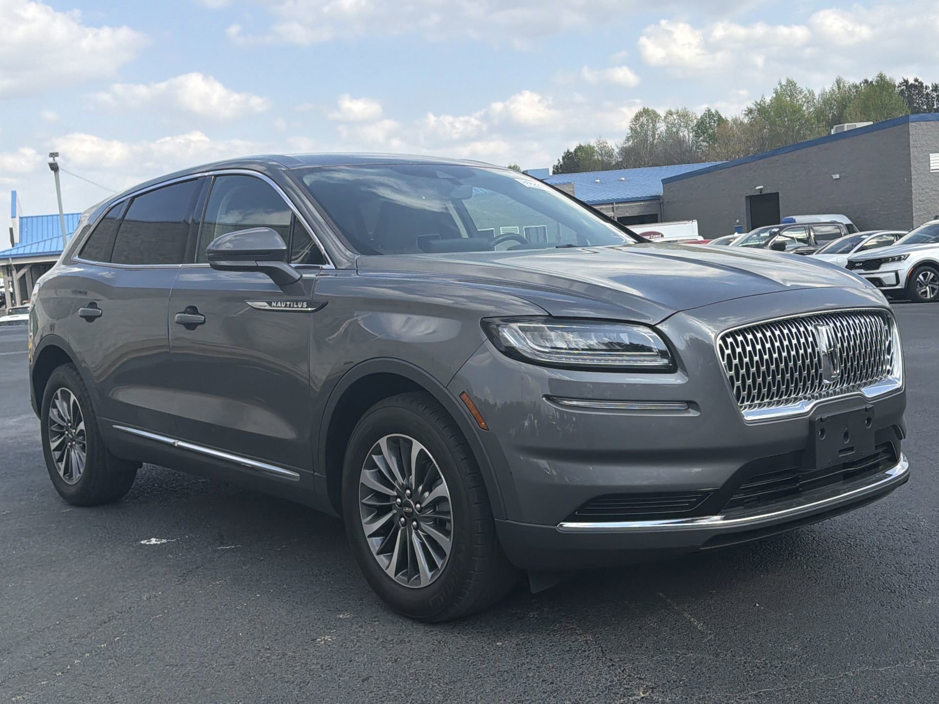 Used 2023 Lincoln Nautilus AWD w/ Premium Package image 7