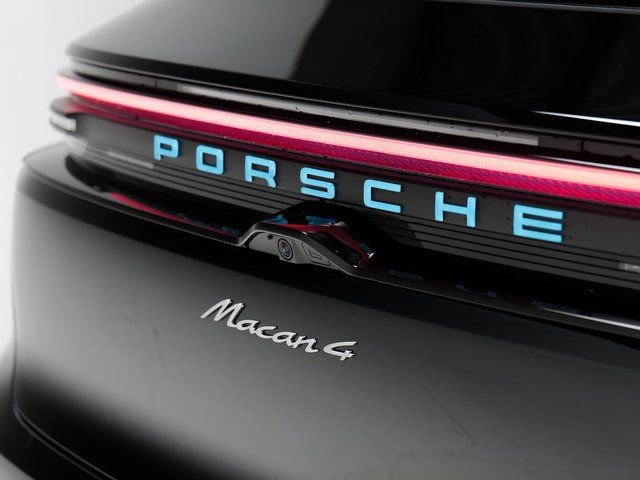 New 2025 Porsche Macan 4 Electric image 29