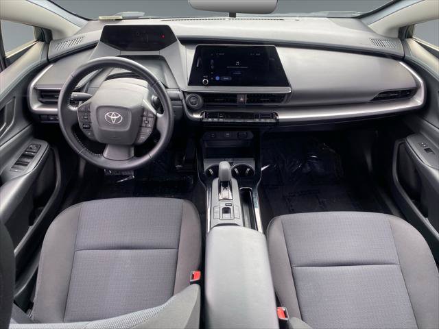 Certified 2025 Toyota Prius LE FWD image 10