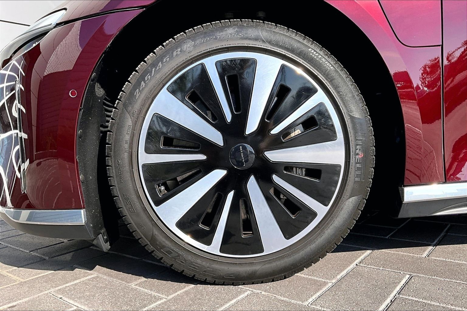 Used 2023 Lucid Air Pure image 9