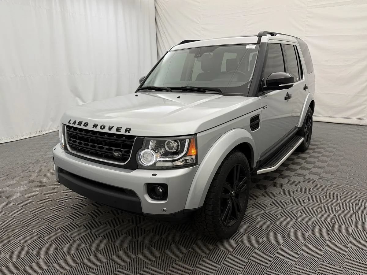 Used 2016 Land Rover LR4 HSE Silver Edition AWD/4WD image 2