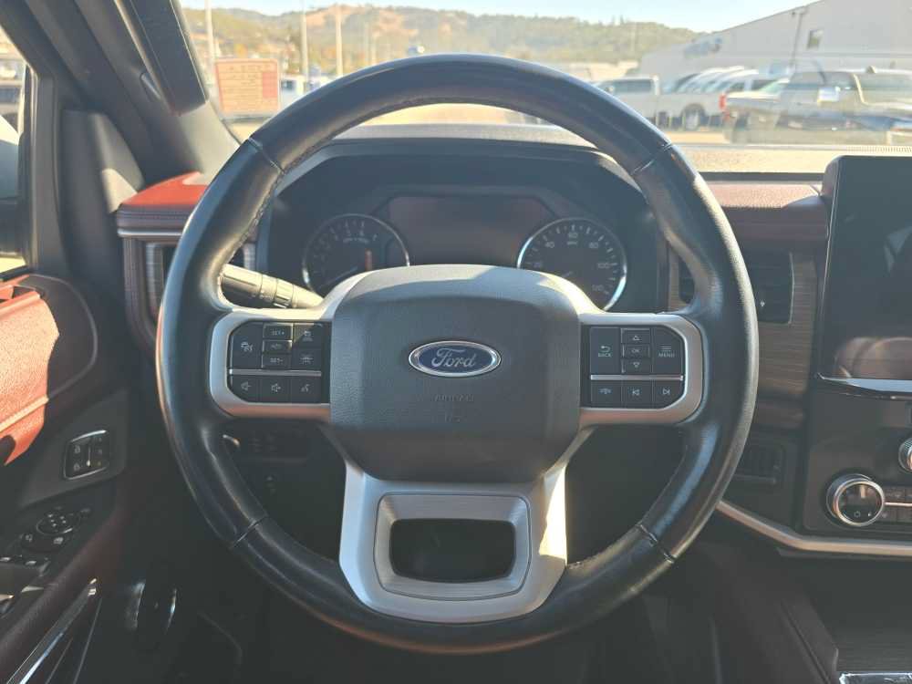 Used 2022 Ford Expedition Limited AWD/4WD image 11