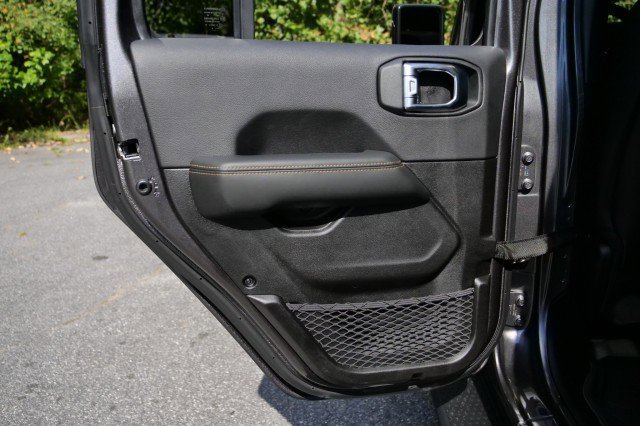 Used 2025 Jeep Gladiator Sport image 33