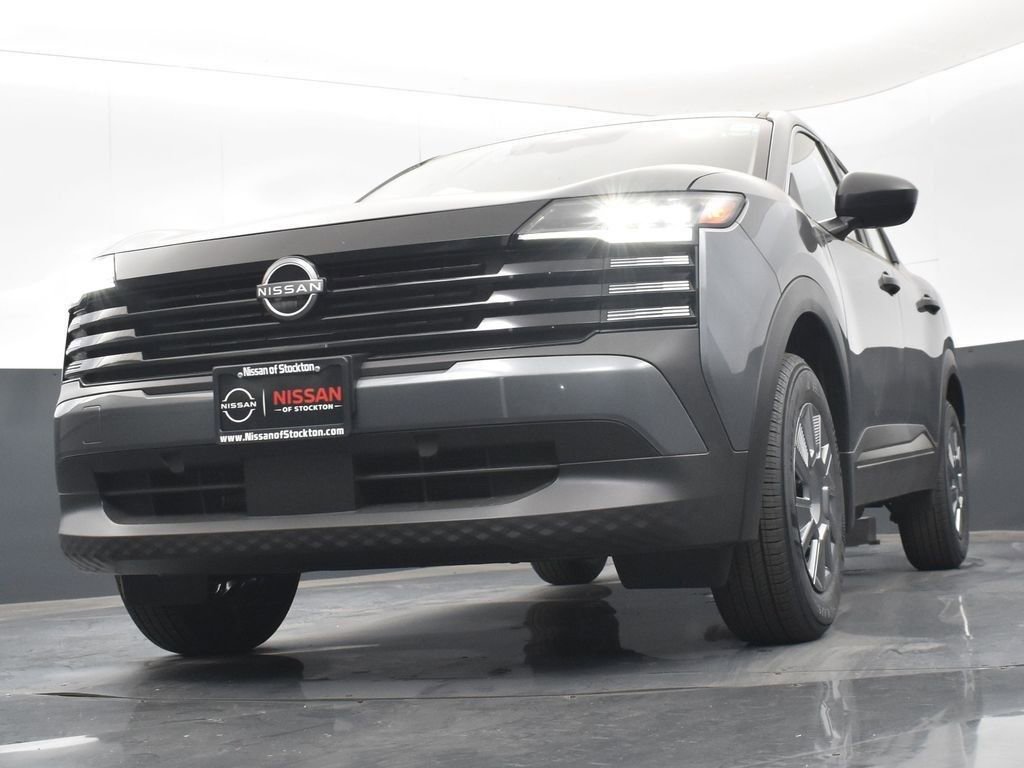 Used 2025 Nissan Kicks S image 36