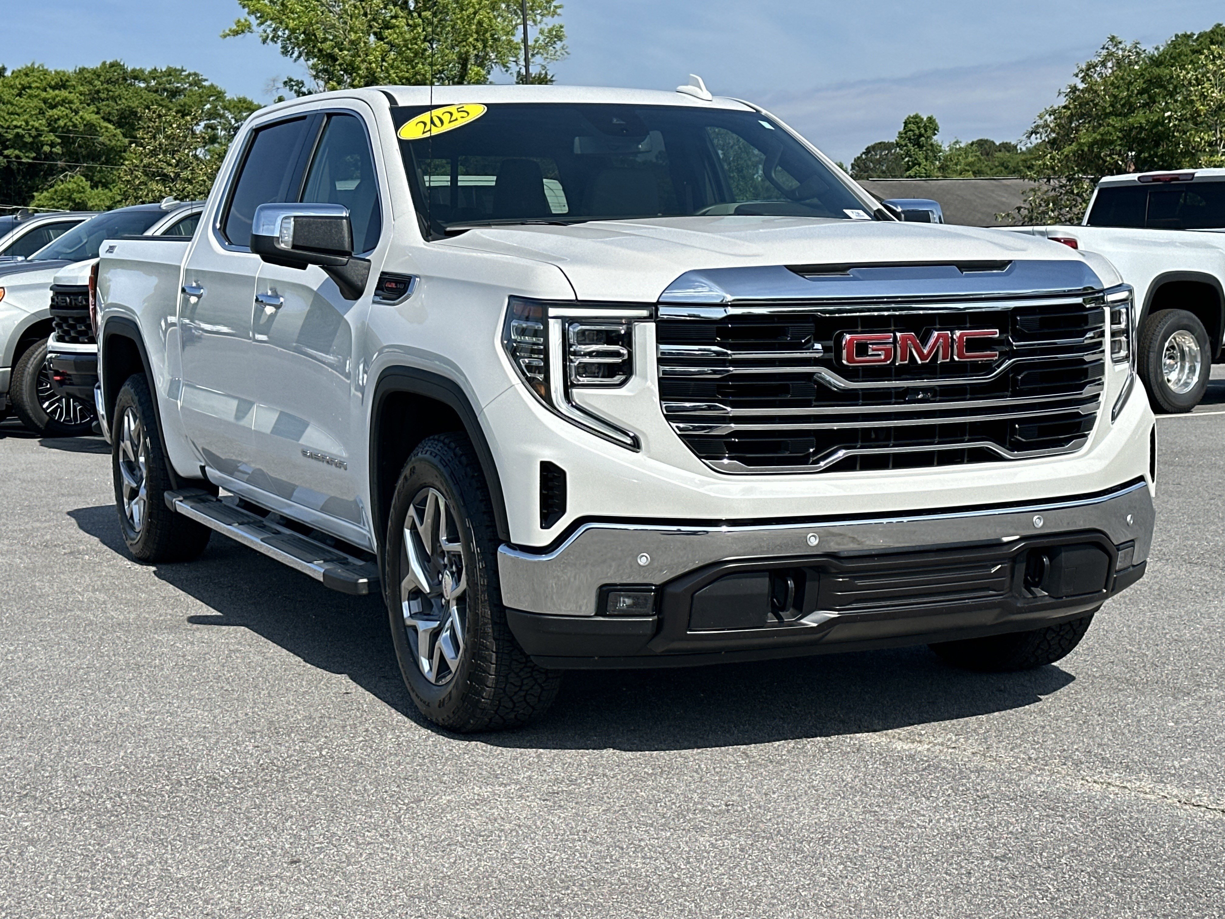 Certified 2025 GMC Sierra 1500 SLT w/ SLT Premium Plus Package AWD/4WD image 3