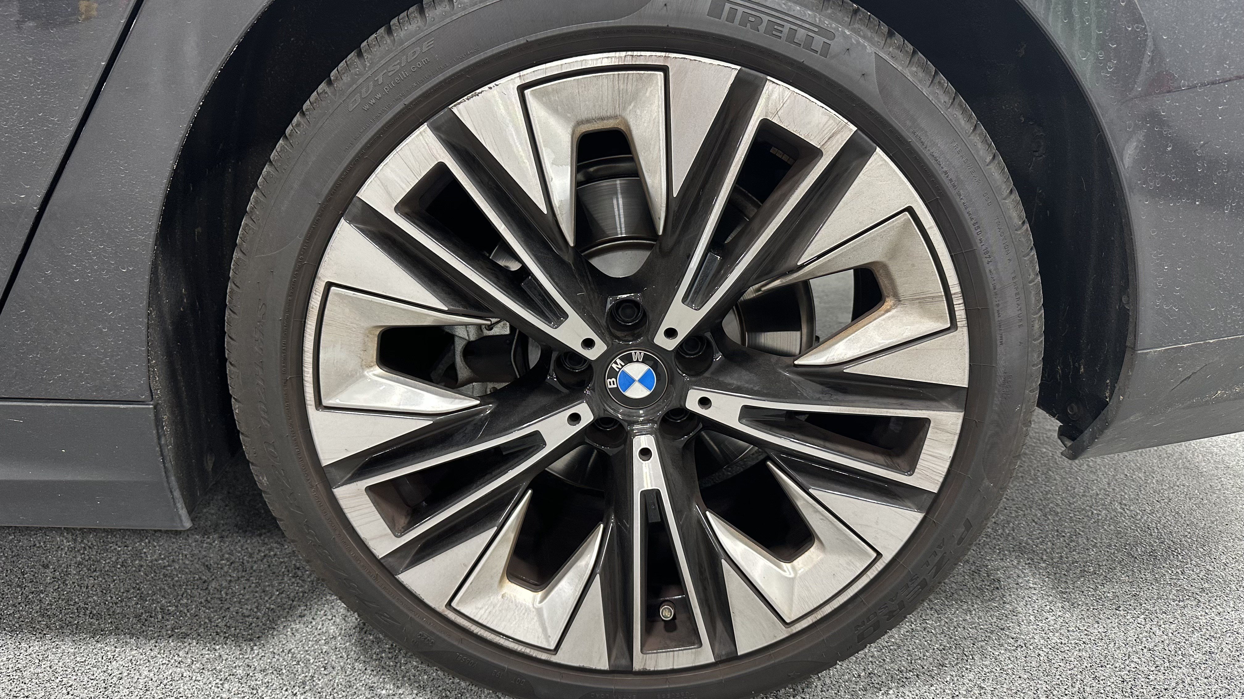 Certified 2024 BMW 530i xDrive w/ Premium Package AWD/4WD image 14