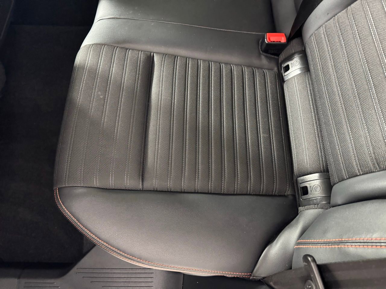 Used 2025 Nissan Rogue SV w/ Rock Creek Premium Package image 28