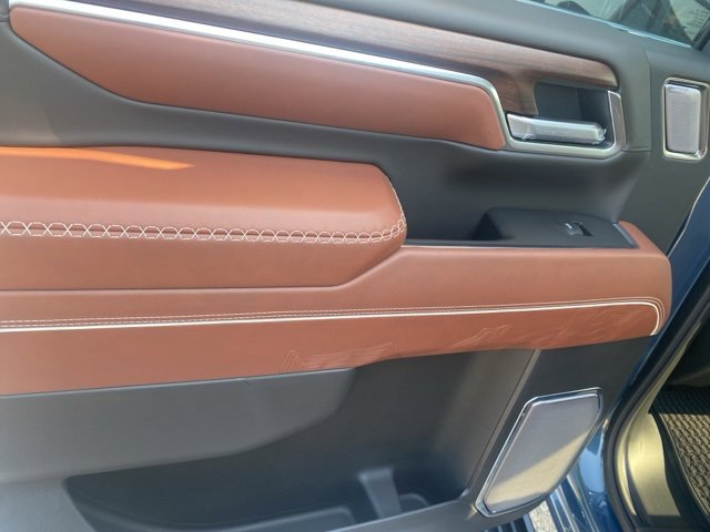 New 2025 GMC Sierra 2500 Denali Ultimate image 12