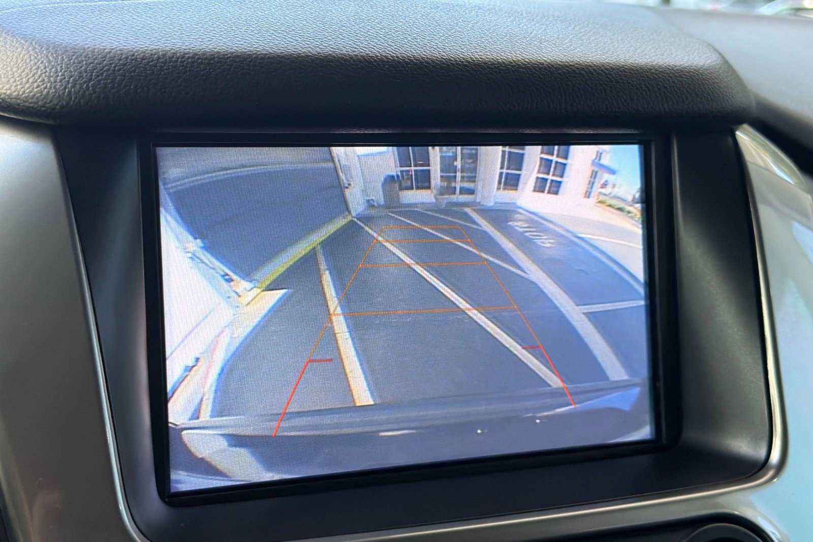 Used 2018 Chevrolet Tahoe Premier w/ RST Edition AWD/4WD image 24