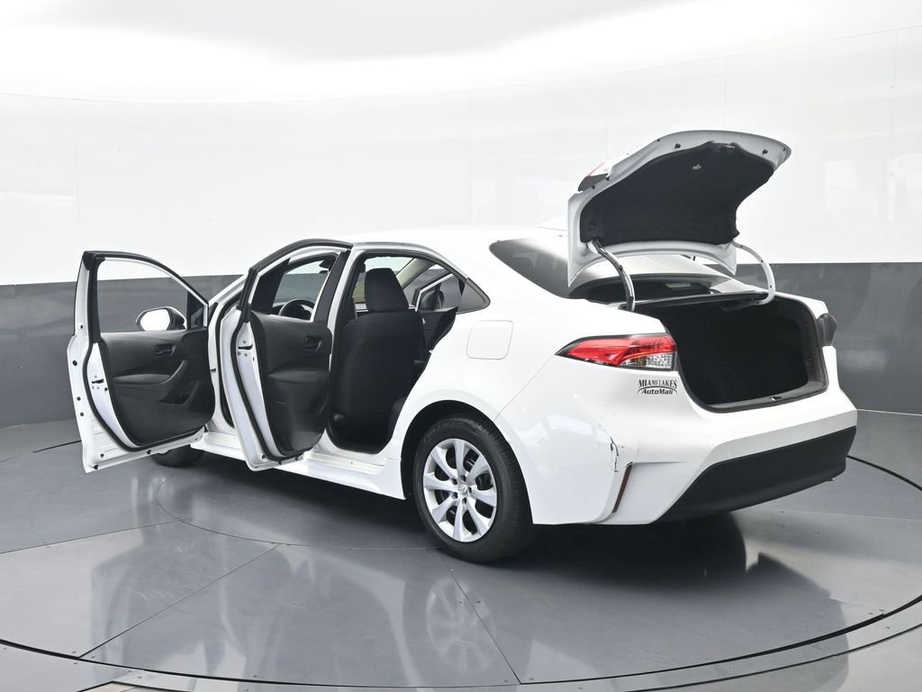Used 2023 Toyota Corolla LE image 67