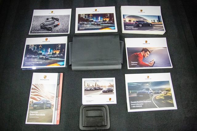Used 2019 Porsche Cayenne S w/ Premium Plus Package image 41