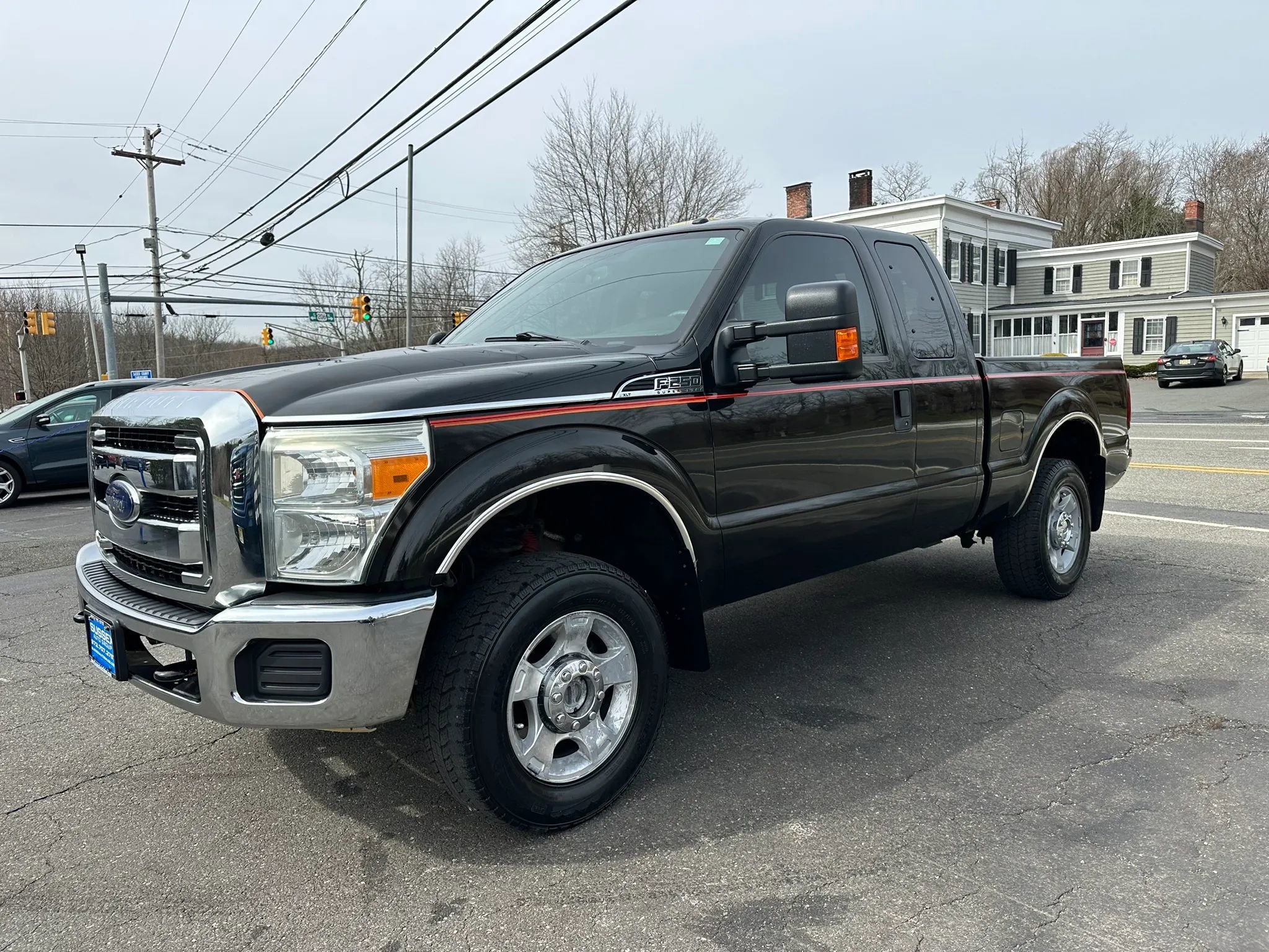 Used 2015 Ford F250 XLT AWD/4WD image 3