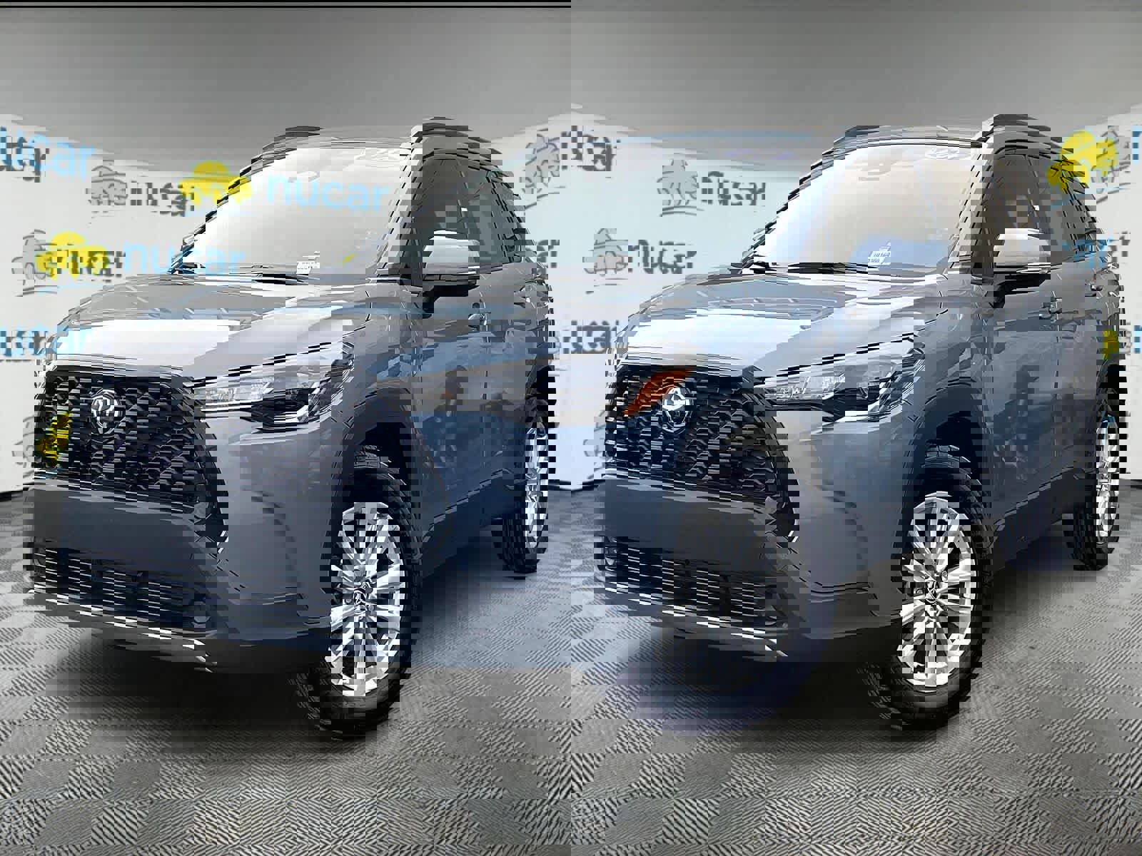 Used 2024 Toyota Corolla Cross LE image 3