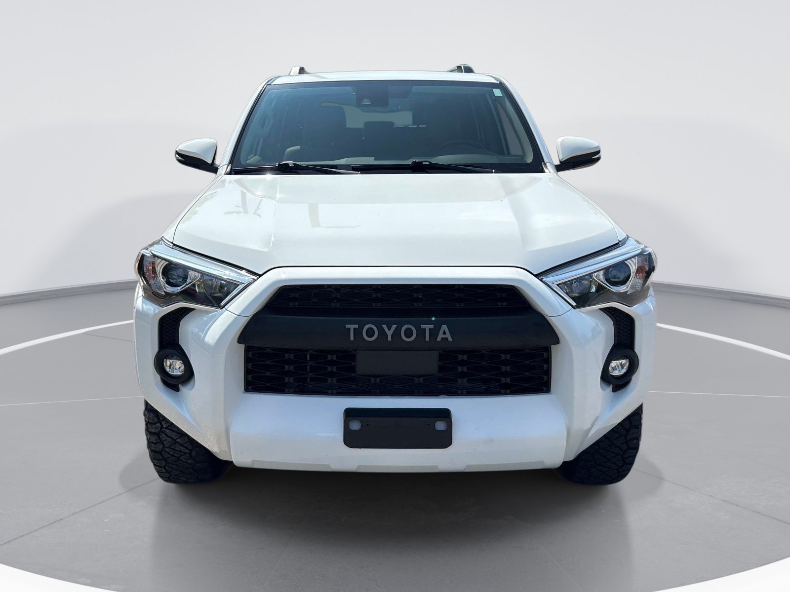 Used 2023 Toyota 4Runner SR5 Premium w/ Moonroof Package AWD/4WD image 2