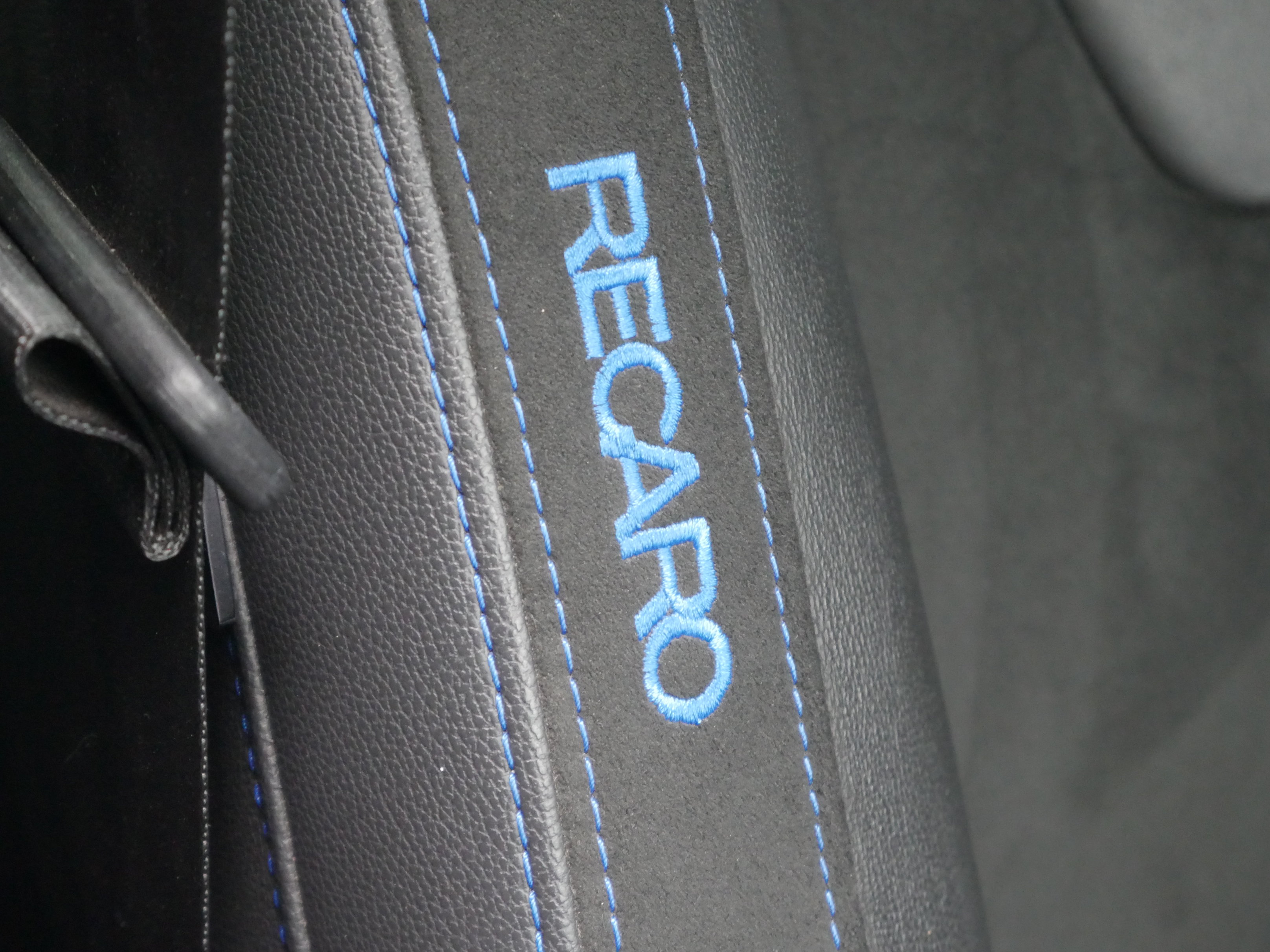 Used 2017 Ford Focus RS AWD/4WD image 29
