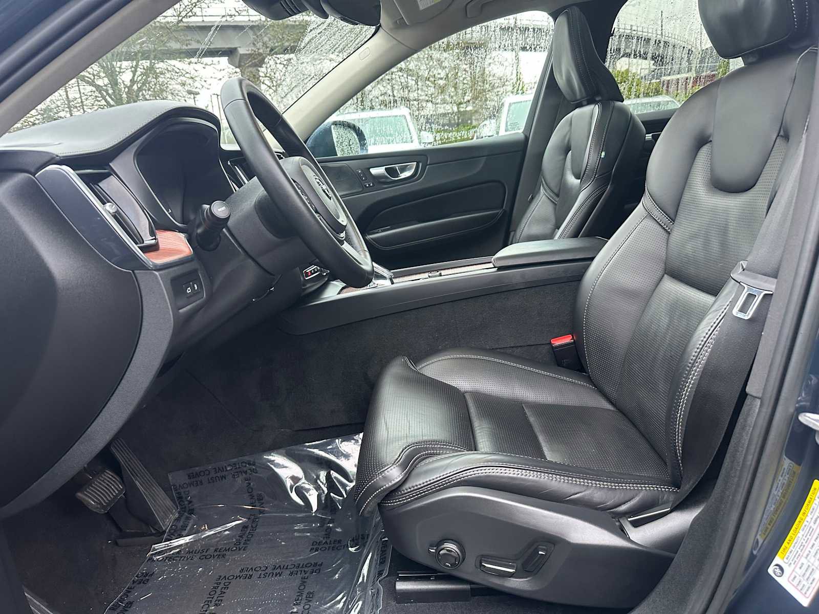 Certified 2023 Volvo XC60 T8 Ultimate image 19