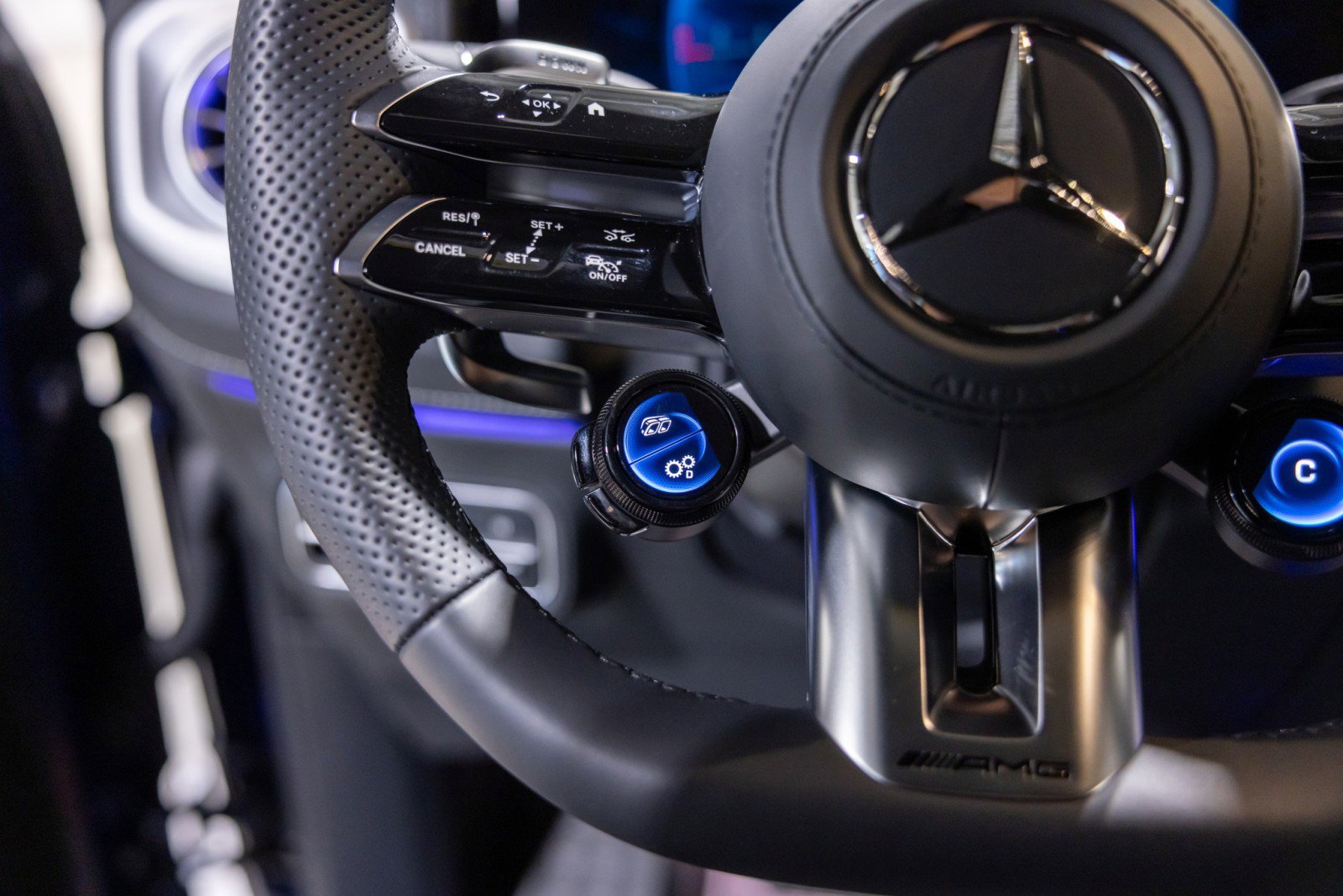 Used 2025 Mercedes-Benz G 63 AMG 4MATIC image 40