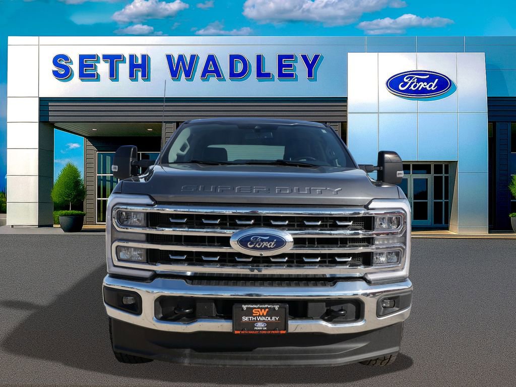 Used 2025 Ford F250 Lariat w/ FX4 Off-Road Package AWD/4WD image 4