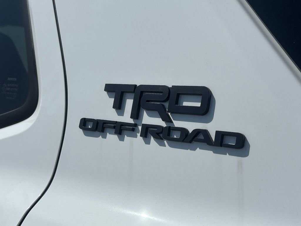 New 2026 Toyota 4Runner 4WD image 33