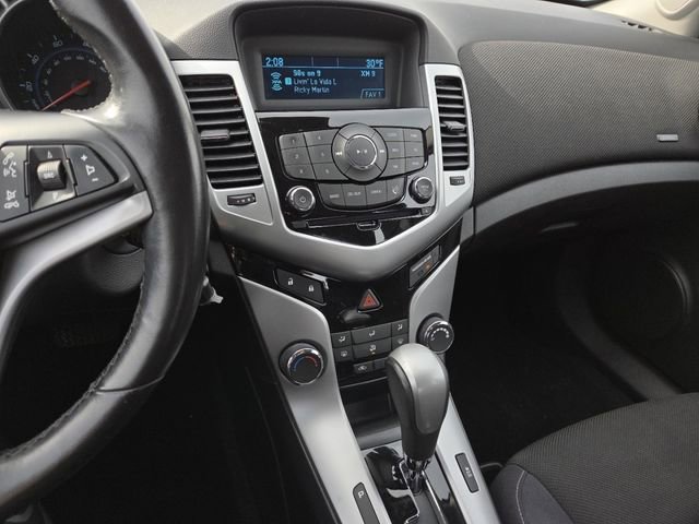 Used 2013 Chevrolet Cruze LT image 29