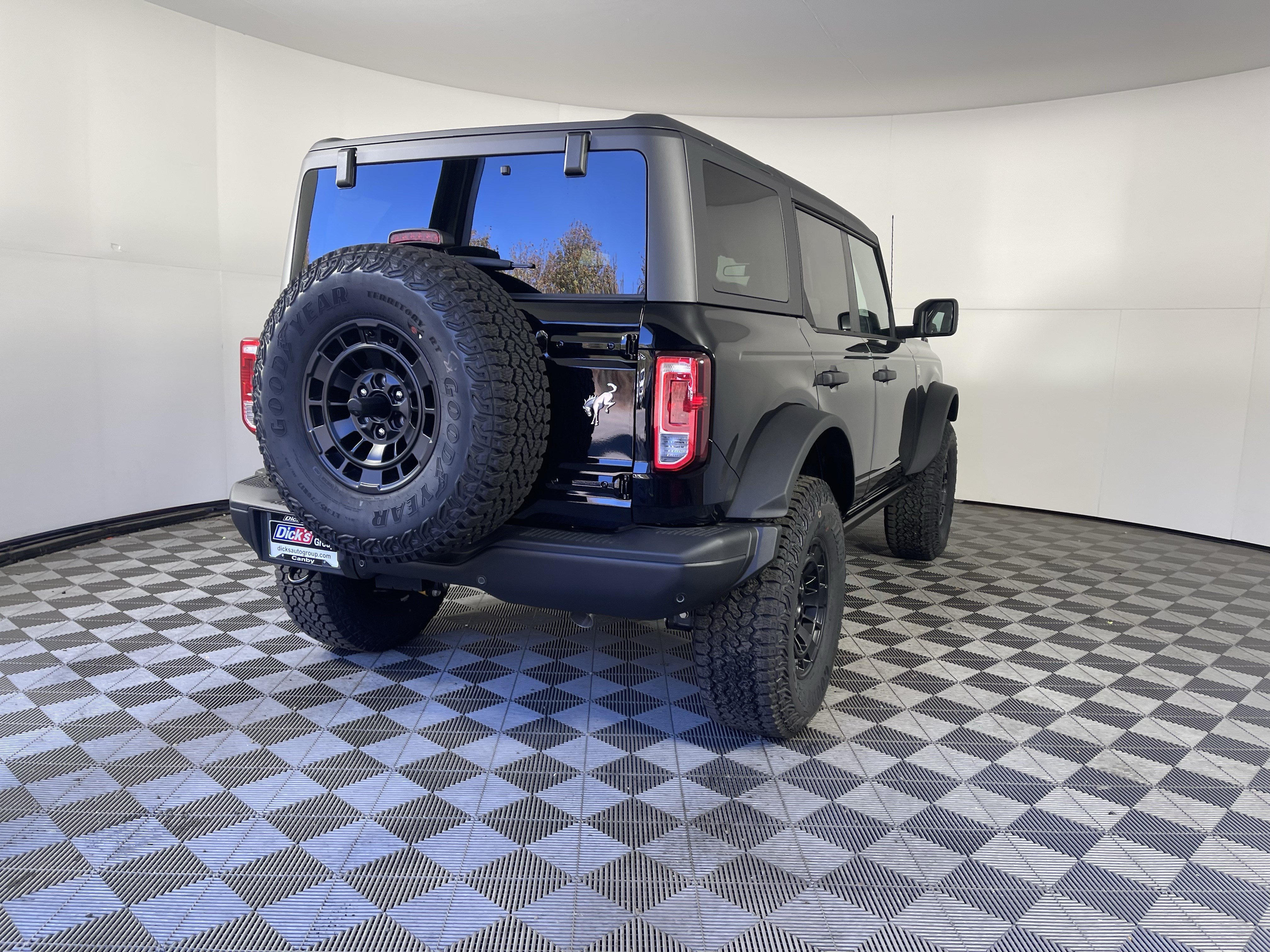 New 2026 Ford Bronco Big Bend w/ Black Diamond Package AWD/4WD image 5