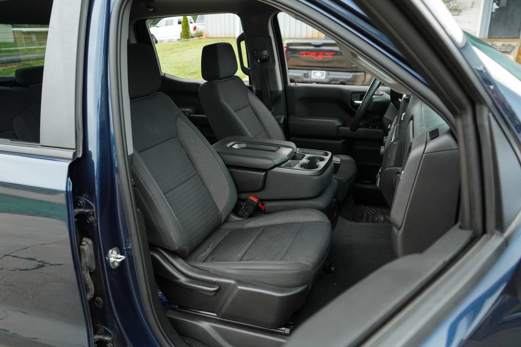 Used 2022 Chevrolet Silverado 1500 Custom AWD/4WD image 13