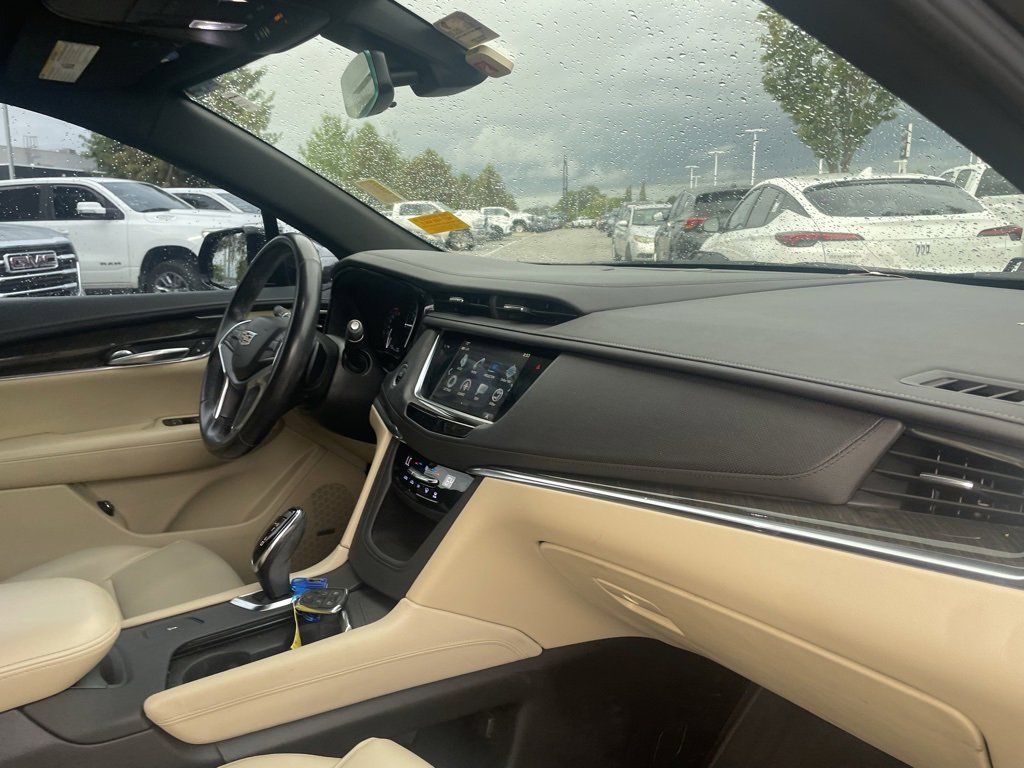 Used 2019 Cadillac XT5 FWD image 29
