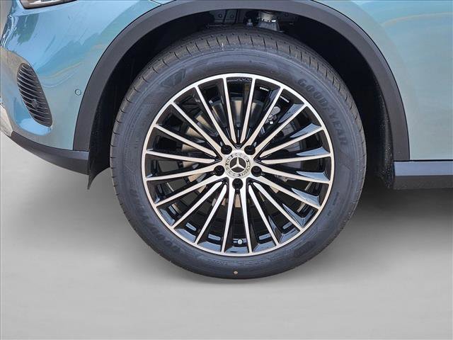 New 2026 Mercedes-Benz GLC 300 image 18