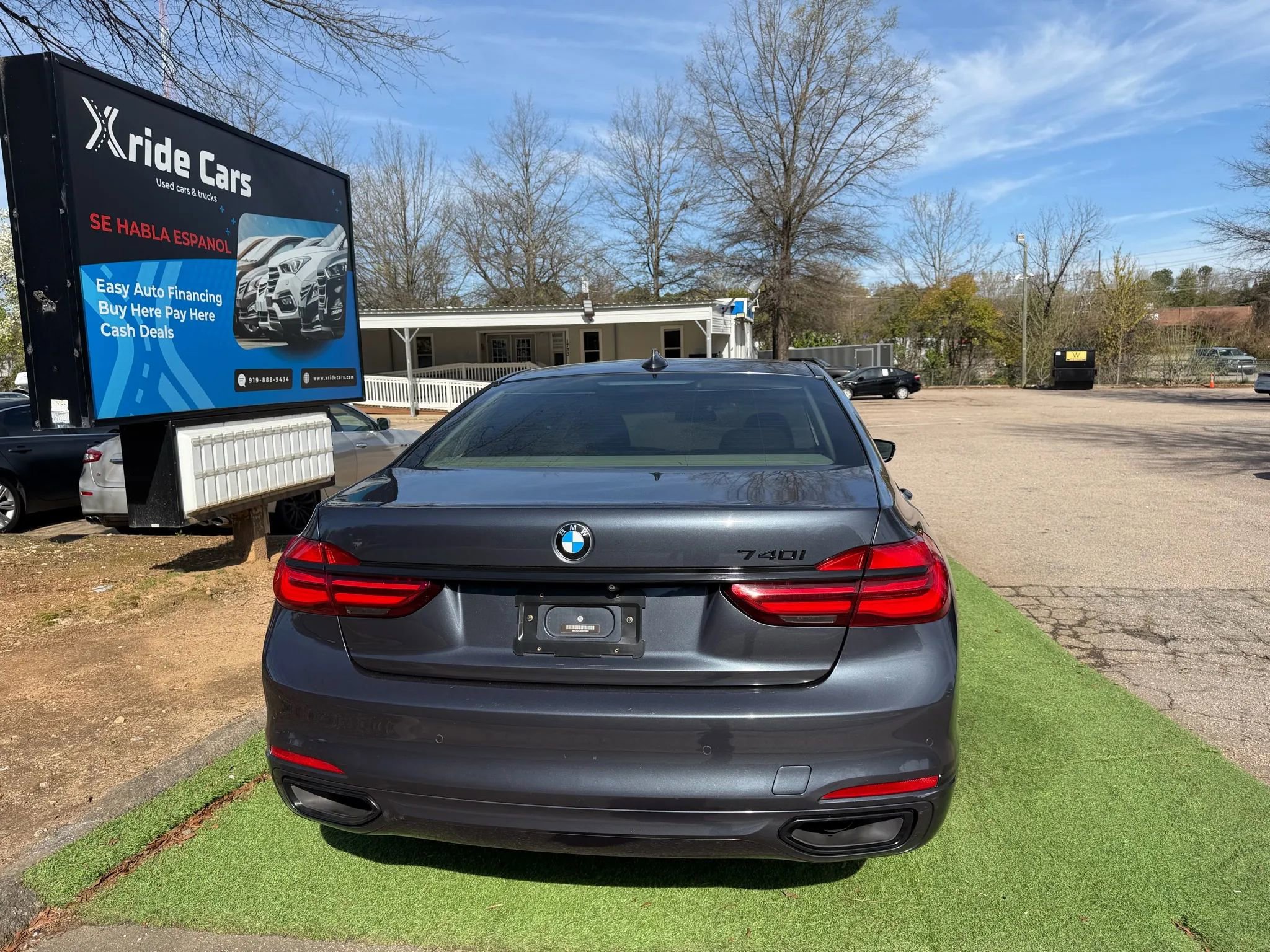 Used 2017 BMW 740i RWD image 4