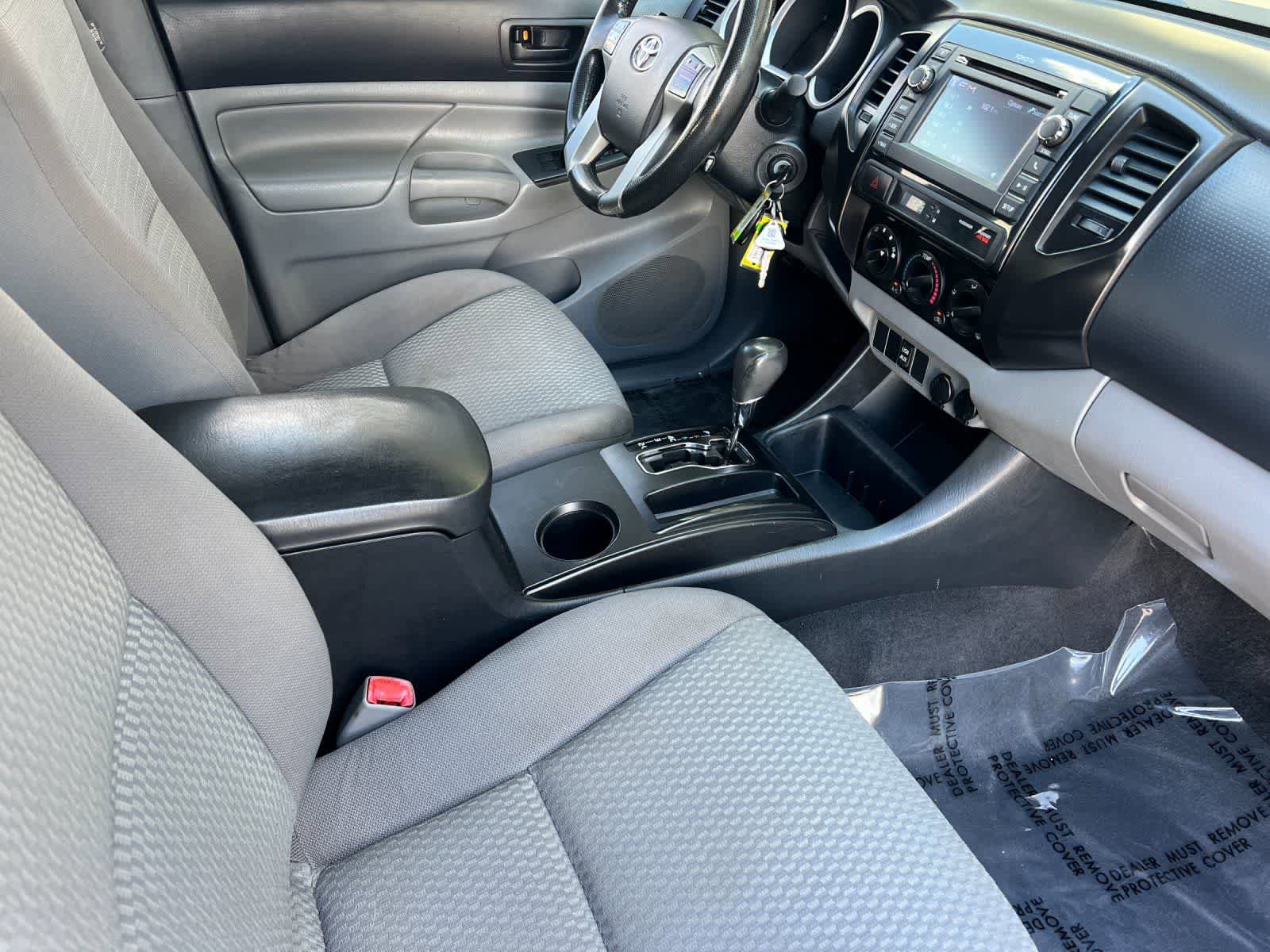 Used 2013 Toyota Tacoma PreRunner w/ Convenience Pkg RWD image 16