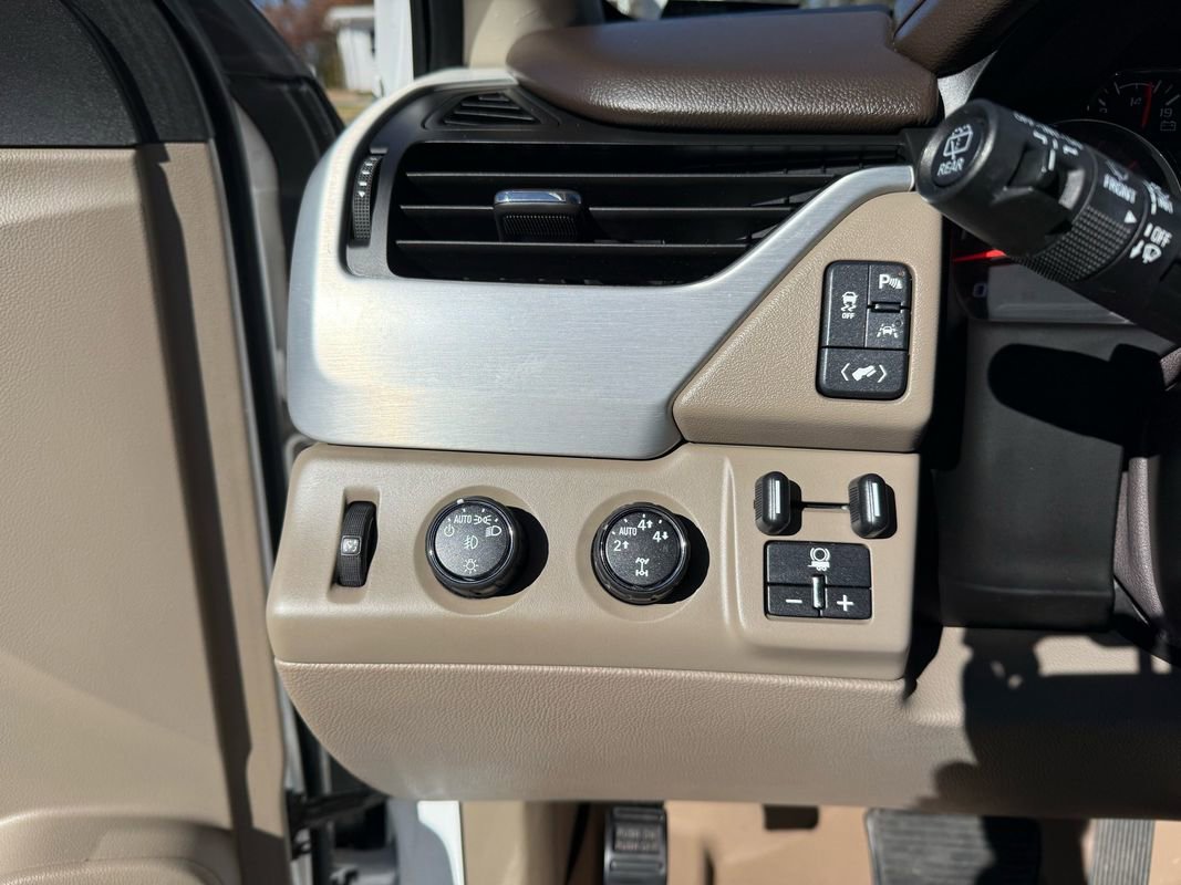 Used 2016 GMC Yukon SLT w/ Open Road Package image 21