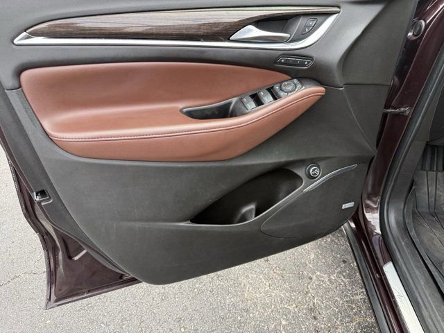 Used 2020 Buick Enclave Avenir w/ Avenir Technology Package image 15