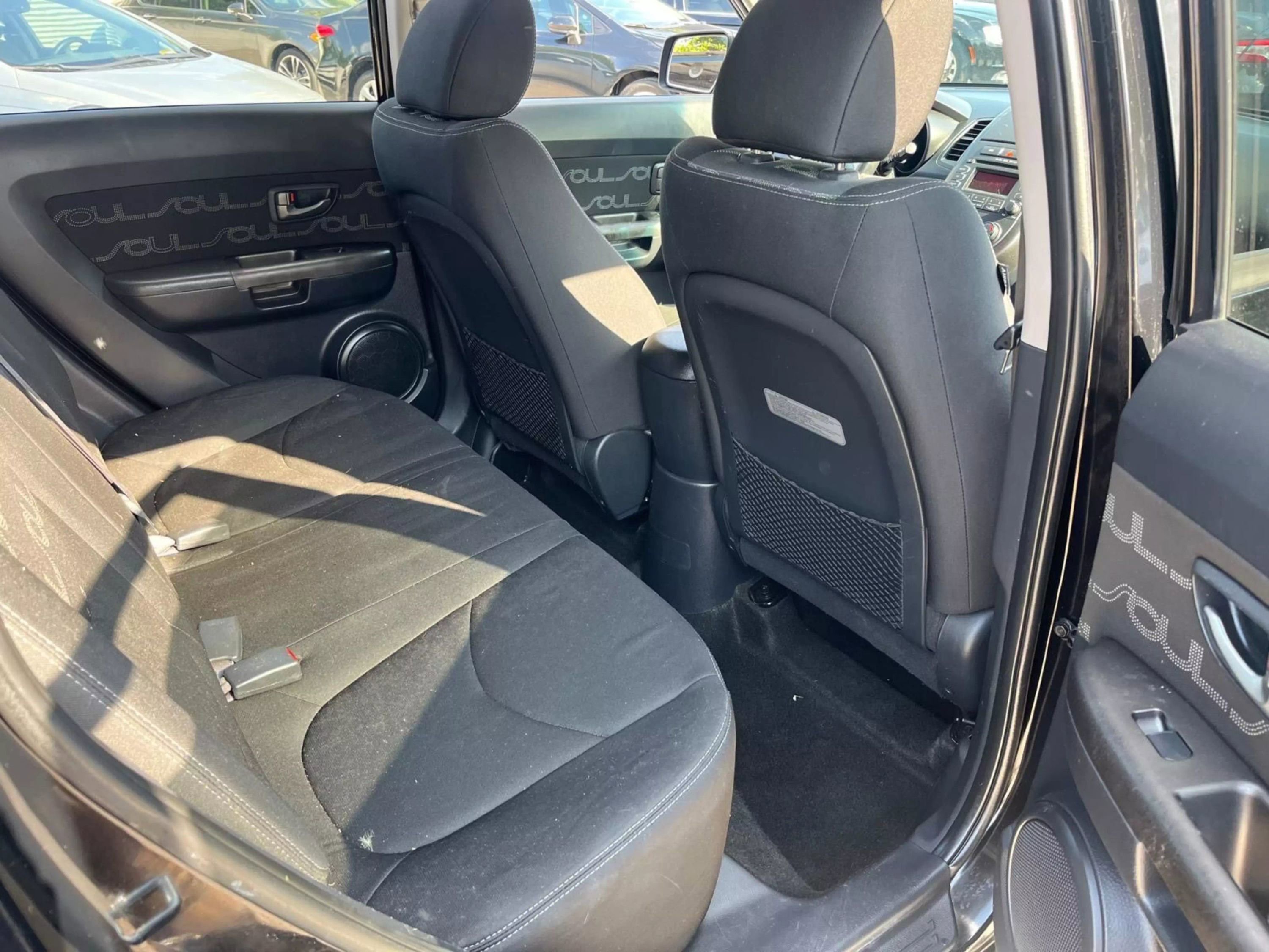 Used 2012 Kia Soul + image 9