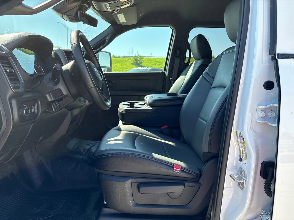 Used 2025 RAM 5500 Tradesman AWD/4WD image 21